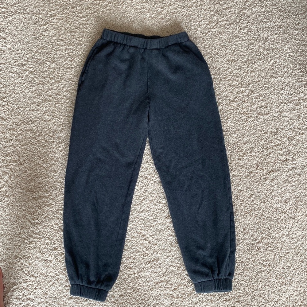 Brandy Melville Rosa Sweatpants